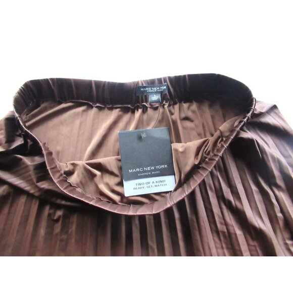 Mark New York Women Skirt Pleated Brown Faux Leather-Look Stretch Long Wide NWT - Picture 3 of 15